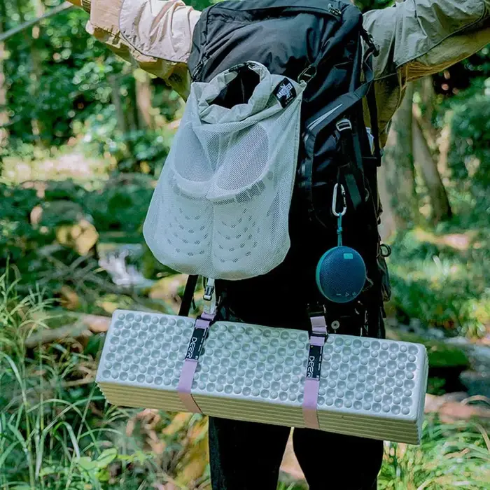 Sac à dos de randonnée avec poche externe pour chaussures, pochette de rangement en maille imperméable, sac d'expansion pour chaussures et équipement de camping, poche kangourou