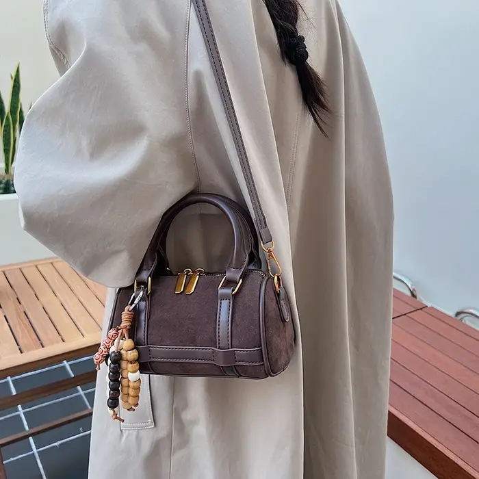 Mini petit sac femmes 2025 polyvalent hiver daim cuir épaule sac à bandoulière dames concepteur Boston sac à main sac à café