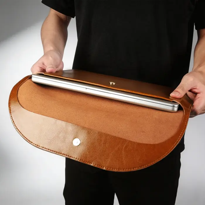 Sac pour ordinateur portable en cuir véritable pour Macbook Pro 14 A3426 A3427 Pro 16 A3428 A3429 Air 13 A3240 A3449 M5 2026 Air 15 A3448 M5 A3241 M4