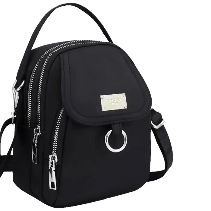 Sac à dos pour enfants avec bandoulière réglable, adapté aux voyages et aux sorties. Il a plusieurs