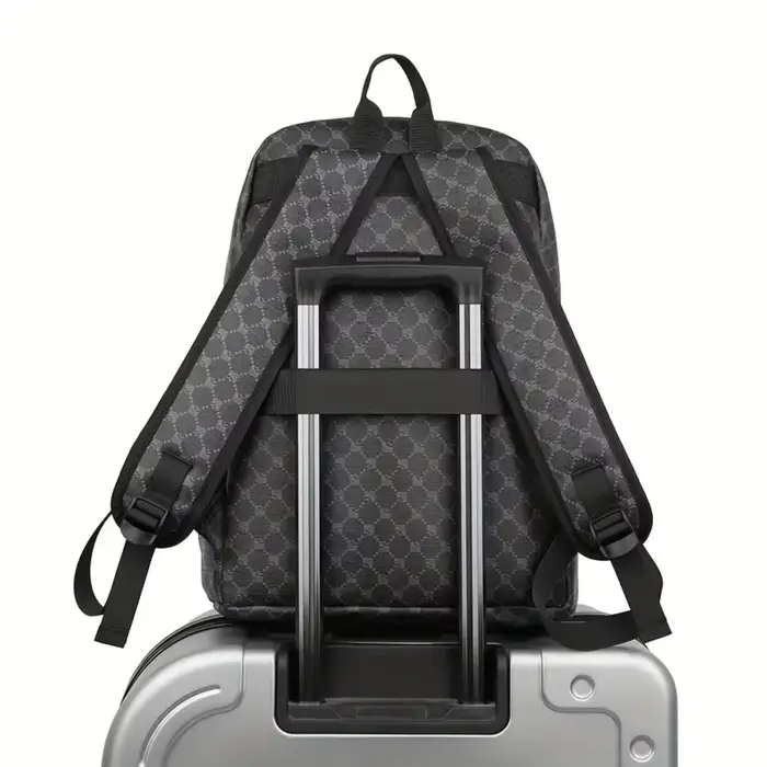 Sac à dos noir à la mode