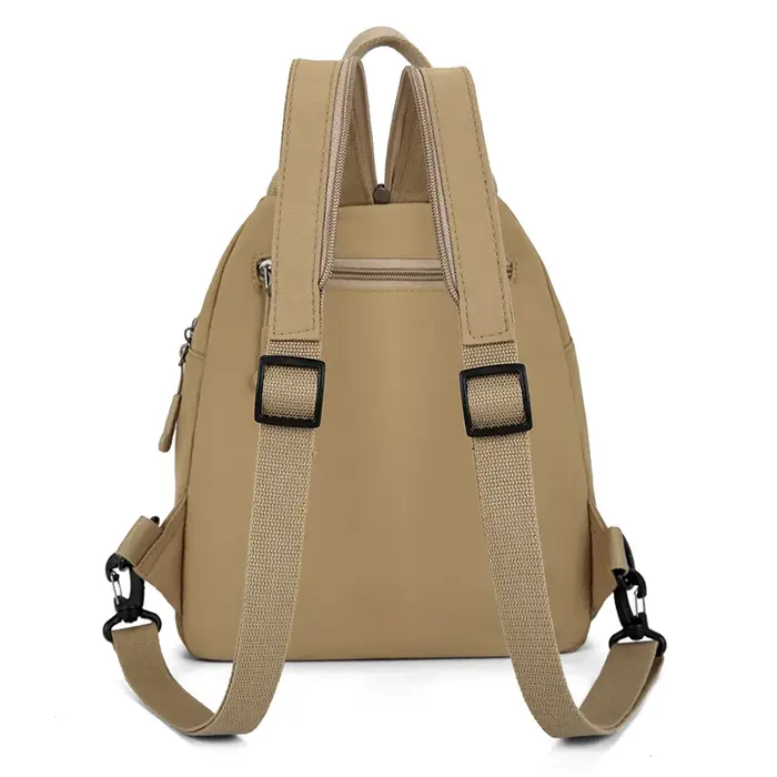 Sac à dos léger et résistant à l'eau pour femme