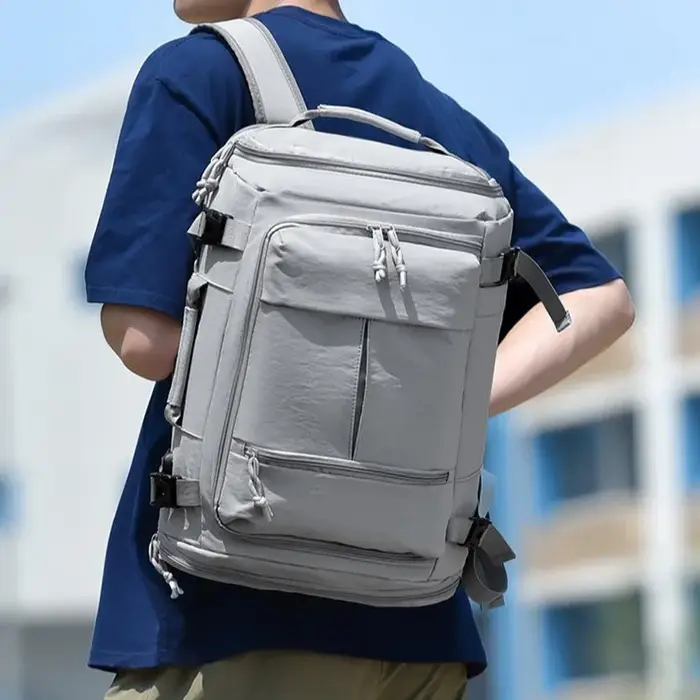 Sac à dos grande capacité avec compartiment sec et humide séparé