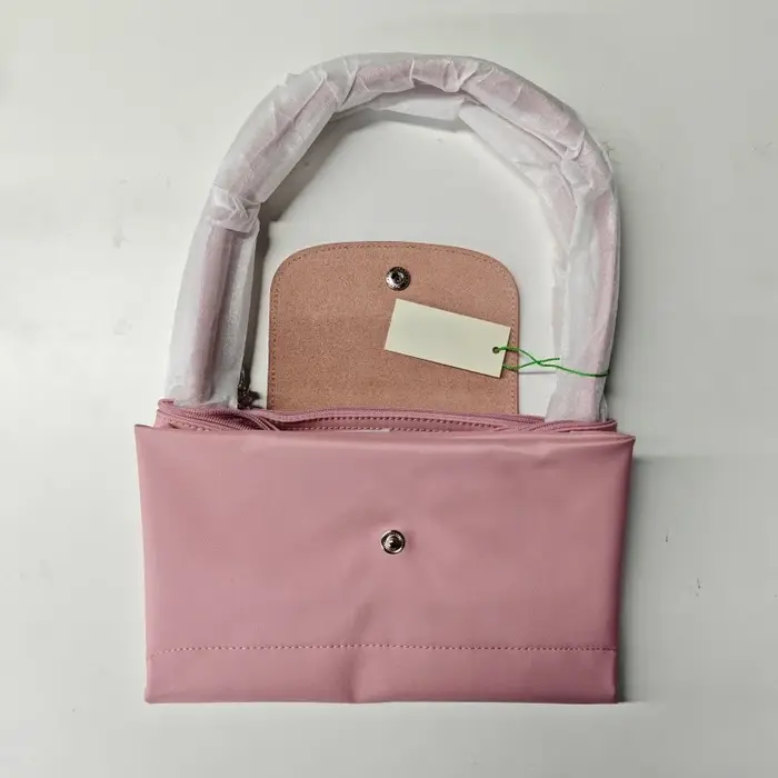 Sac à main pliable classique 2026, sac en nylon, design brodé pour femmes