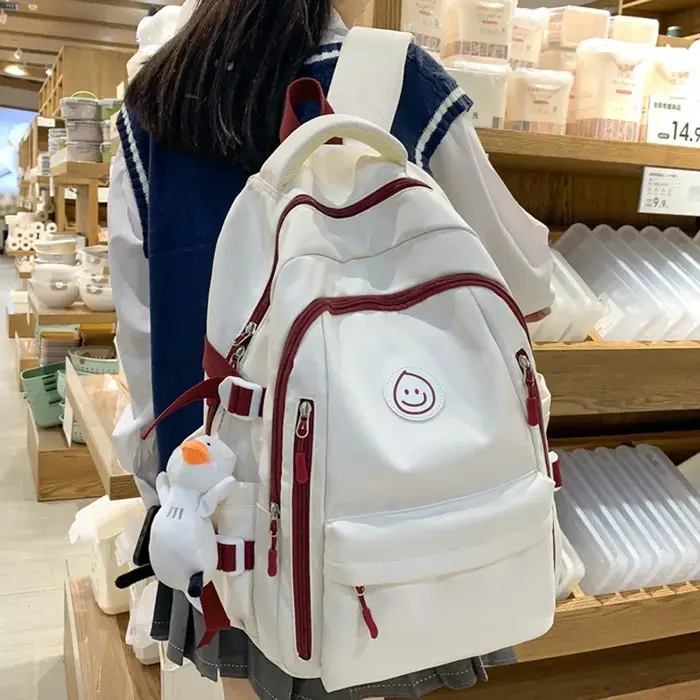 2024 Grand femme mignon collège sac à dos fille voyage livre sac à dos en nylon mode dames sac de loisirs femmes ordinateur portable hommes sacs d'école