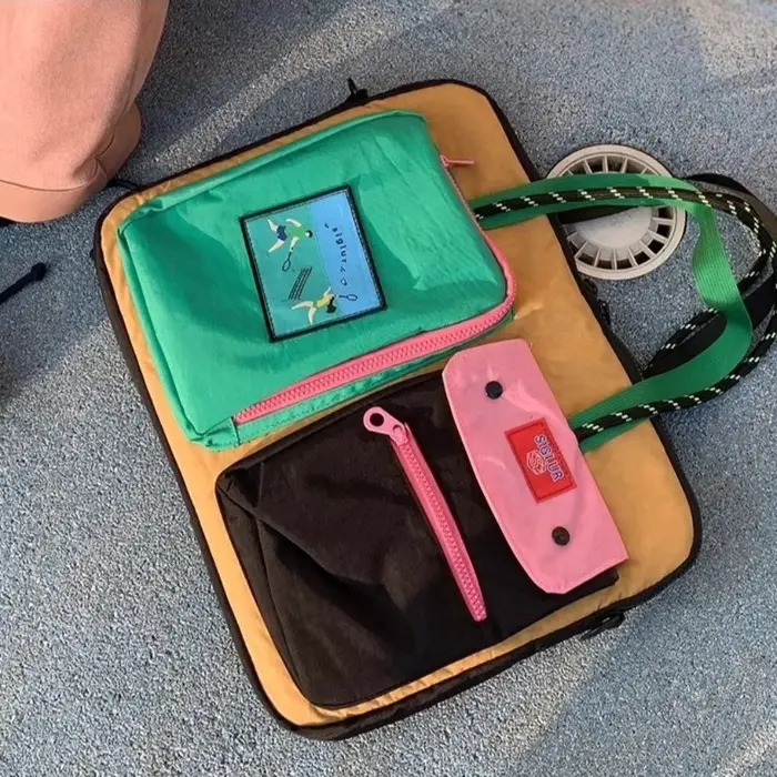 Sac d'ordinateur de couleur contrastée
