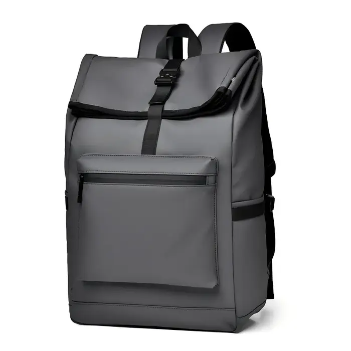 Sac à dos de grande capacité – Sac de voyage et de banlieue élégant noir uni avec bretelles réglables