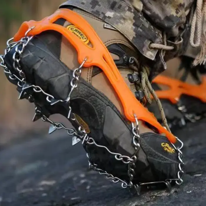 Extérieur hiver randonnée escalade neige pointes Crampons