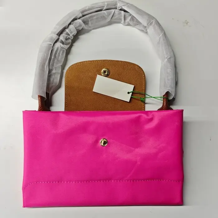 Sac à main pliable classique 2026, sac en nylon, design brodé pour femmes