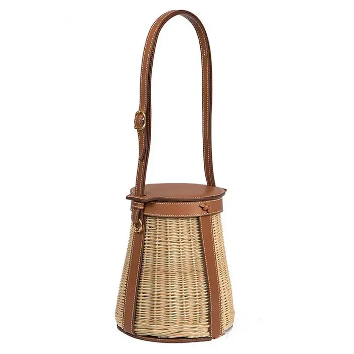 Sac seau en cuir et rotin pour femmes