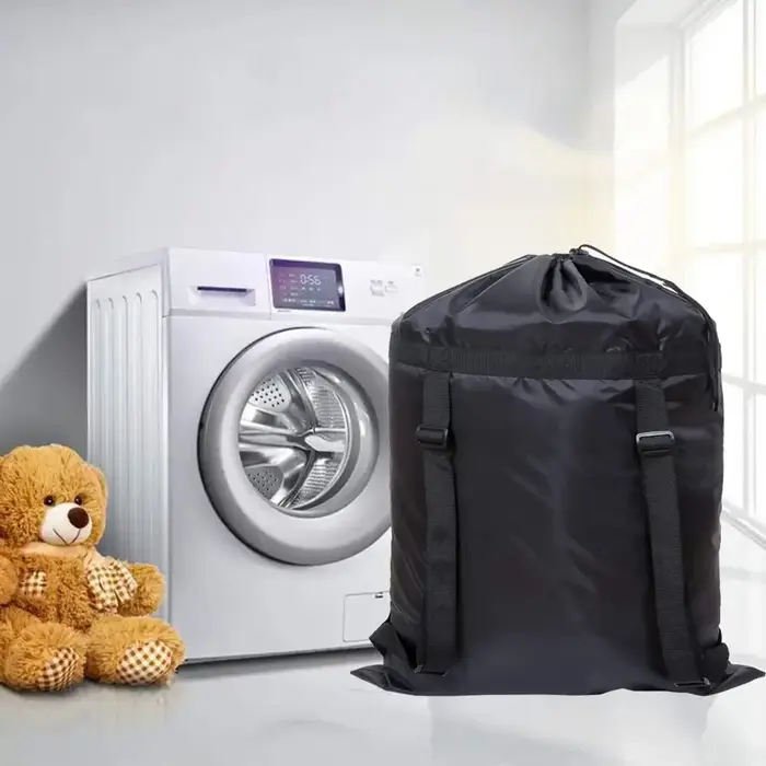 Sac à dos de lavage en polyester réglable noir avec cordon de serrage