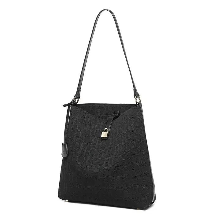 Nouveau sac hobo pour femme avec monogramme et détails de fermeture à clé