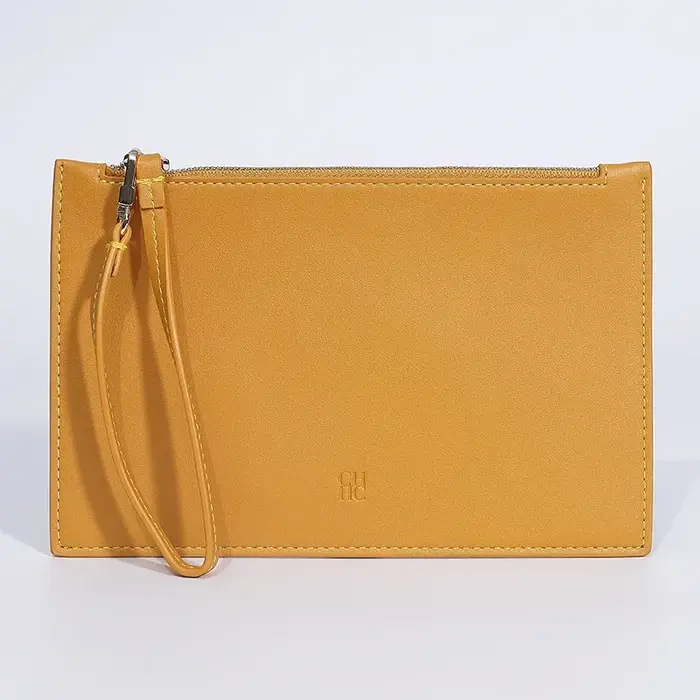 Sac de rangement d'affaires en cuir de marque CH disponible en plusieurs couleurs