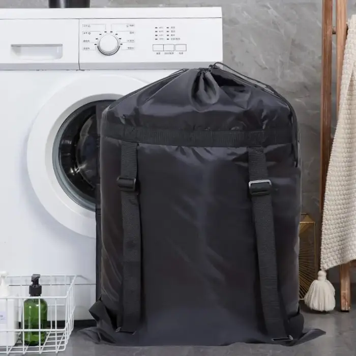 Sac à dos de lavage en polyester réglable noir avec cordon de serrage