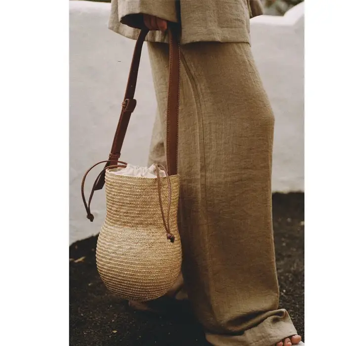 Sac à bandoulière tissé en forme de gourde pour femme