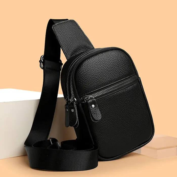 Sac de poitrine en cuir véritable pour hommes
