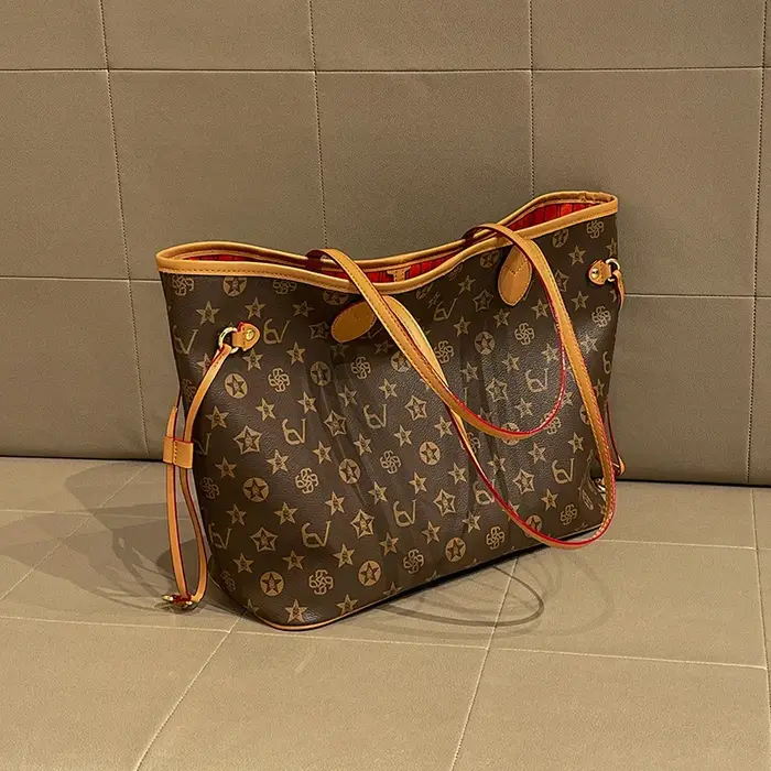 Sac à langer élégant en cuir