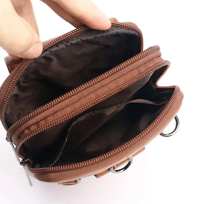 Mini Sac à Bandoulière en Cuir group pour Homme
