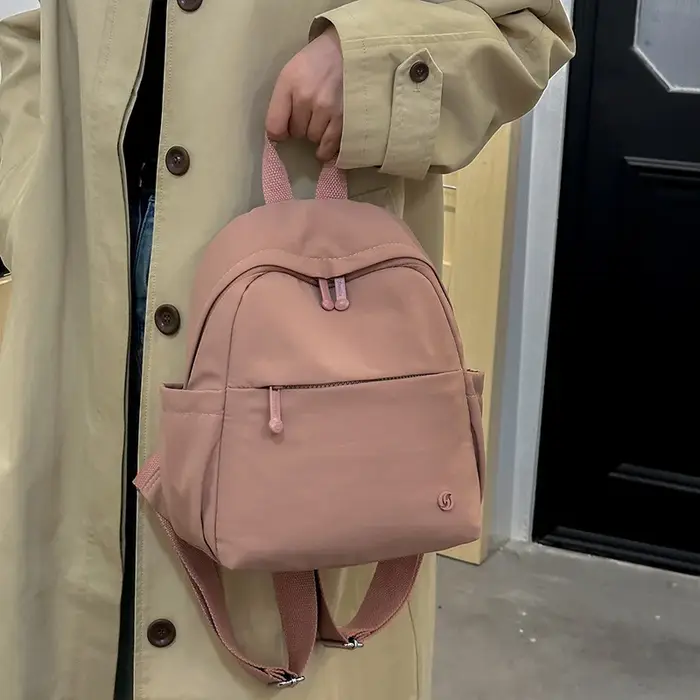Sac à dos minimaliste élégant pour femmes