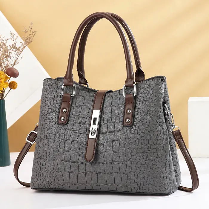 Sac fourre-tout rouge de grande capacité pour femmes, nouveau style à la mode, sac à main à bandouli