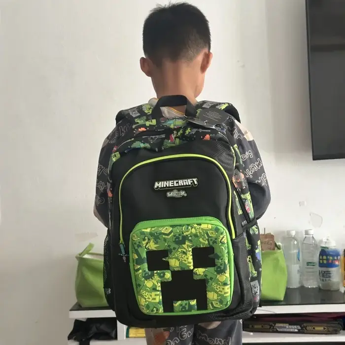 Sac à dos scolaire en stock en Australie