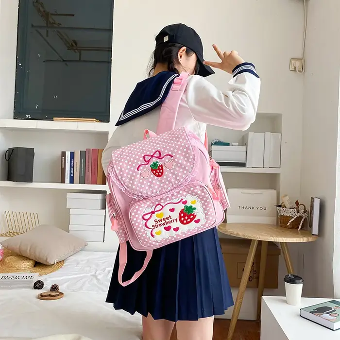 Sac d'école rose brodé de fraises pour filles