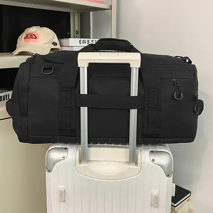 Nouveau sac de Fitness de gymnastique tactique avec poche à chaussures voyage en plein air polochon bagages sacs à