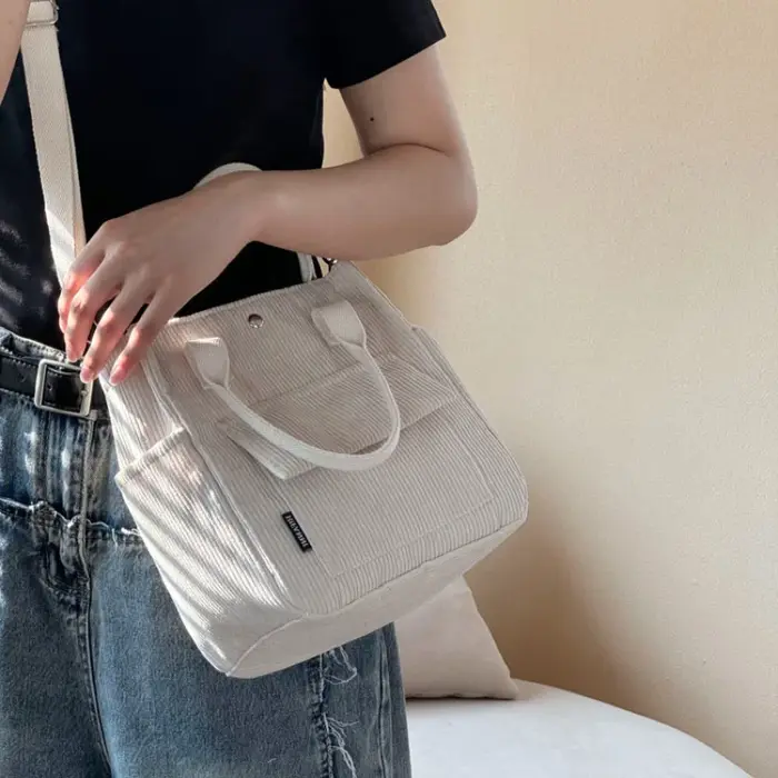 Sac fourre-tout en velours côtelé lavable à la main avec plusieurs poches