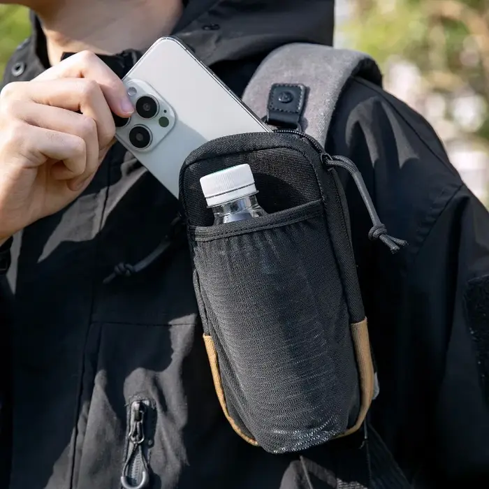 Sac de taille noir pour la randonnée en montagne