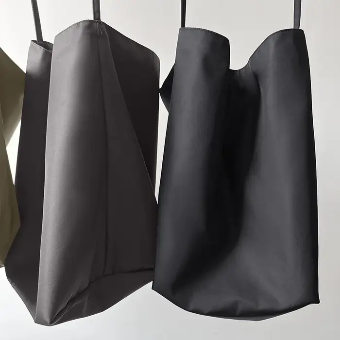 Sac fourre-tout en nylon souple de grande capacité