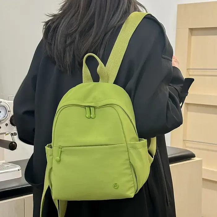 Sac à dos minimaliste élégant pour femmes