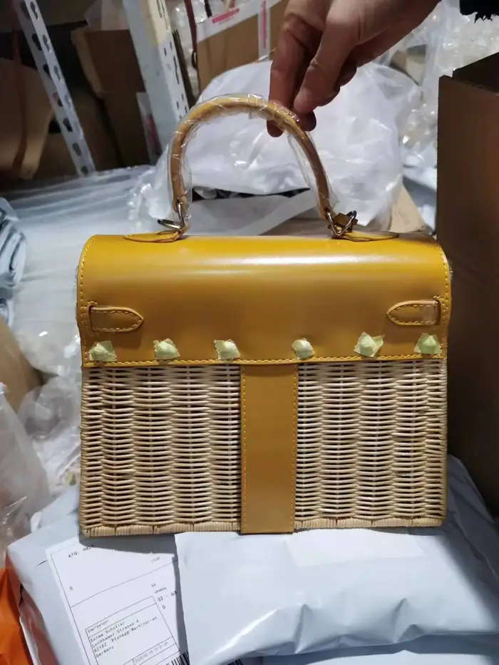 Sac seau en cuir et rotin pour femmes, nouveaux sacs à main de luxe, nouvelle collection 2022