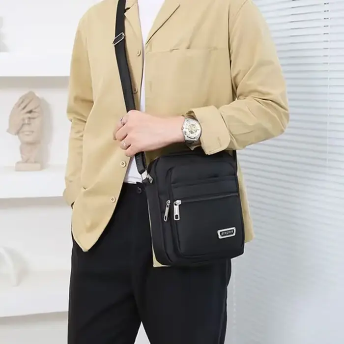 Sac à bandoulière de style neutre pour hommes et femmes