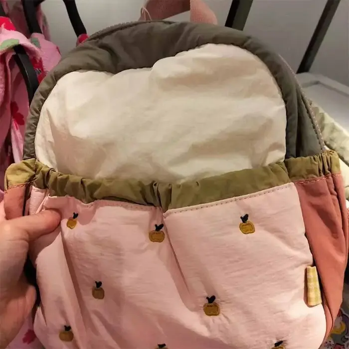 Sac à dos de maternelle personnalisé avec broderie de pomme pour enfants