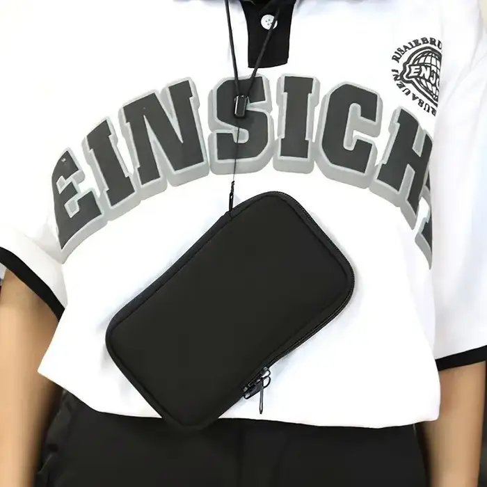 Pochette pour téléphone avec lanière